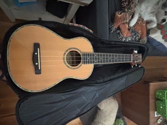 MITCHELL UKULELE MU-70 SPRUCE 12 FRET ROSEWOOD SUPERB PLAYER WITH NEW CASE