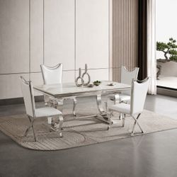 NEW ARRIVAL💫Modern Dining Table with 4 Chairs