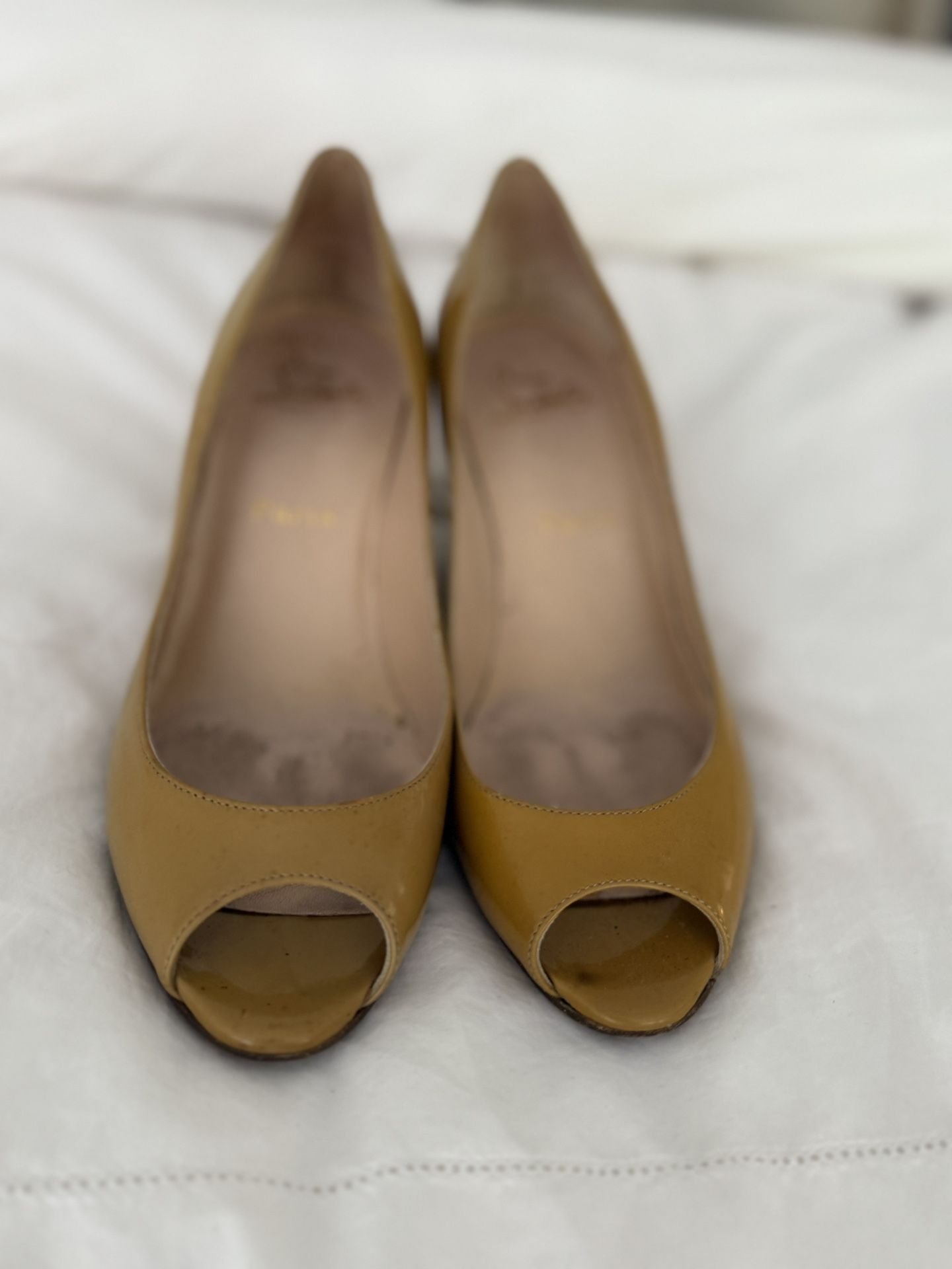 Christian Louboutin Shoes Wedge patent Leather Tan