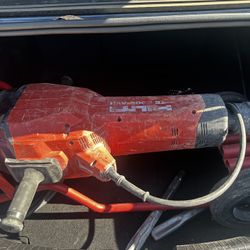 TE 3000-AVR Polygon Demolition Jack Hammer Concrete Breaker with Cord and 2 Chisels Plus Dolly