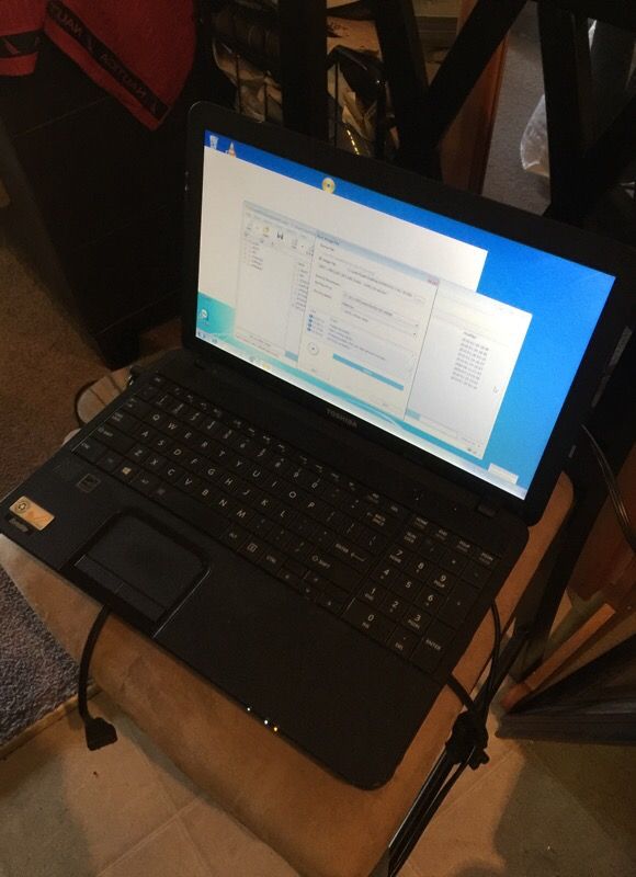 Slim Toshiba laptop perfect condition and cheap!