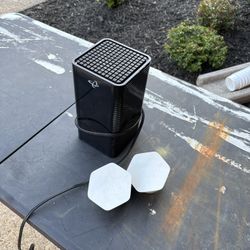 Hitron CODA-4589 DOCSIS 3.1 WiFi eMTA cable modem and Two WiFi Extenders