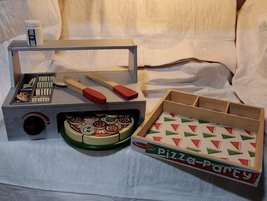 Melissa and Doug pizza oven