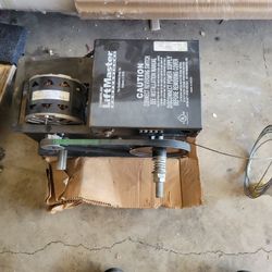 Liftmaster Roll Up Door  Operator 