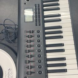 Axiom 61 Key midi Controller