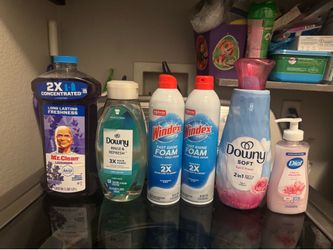 Brand new downy rinse bundle all for ($20)(Cash only)(price is firm)