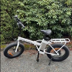 Folding Electric White Bike
