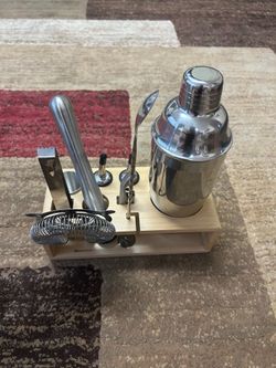 Cocktail Shaker Set