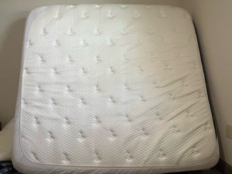 Free Reversible mattress with Duvet, pillow, sheet, fitted sheet and mattress protector and blanket
