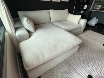 BRAND NEW Ashley Furniture Elyza living room sectional couch w/ ottoman chaise