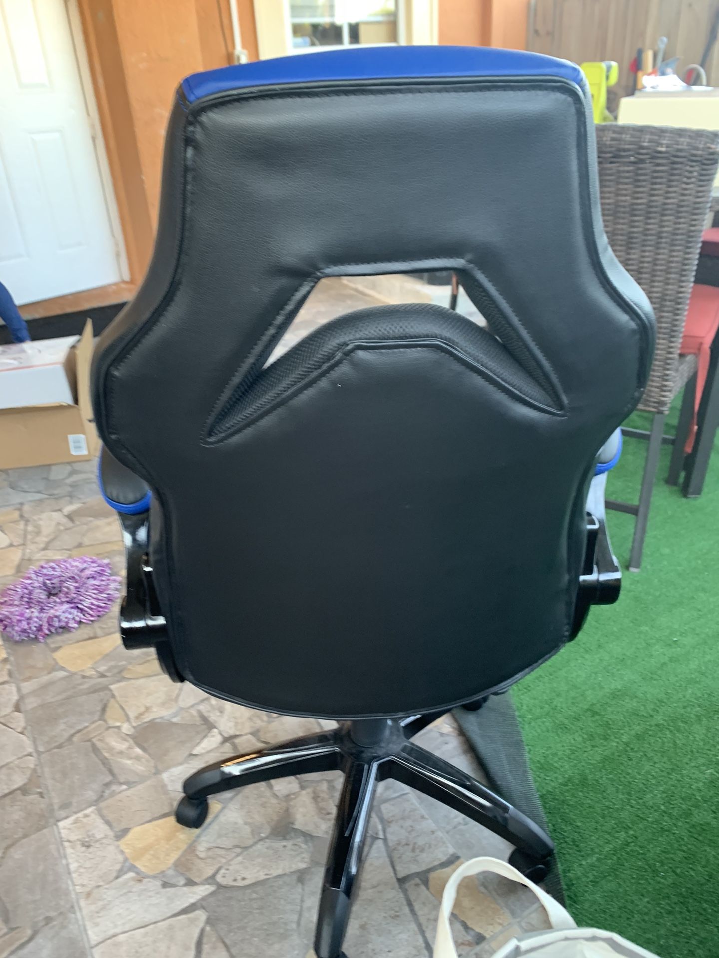 Gaming Chair Emerge Blue And Black for Sale in Princeton, FL OfferUp