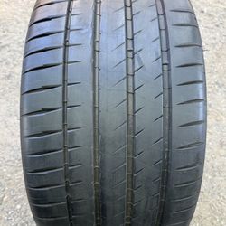 Michelin 285/30/21  (1) Tire      TC