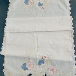 Vintage Embroidered Cotton Runner/Dresser Scarf 18x47 - Imperfections. #062823A3