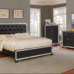 50% SALE Queen Size Bedroom Set 