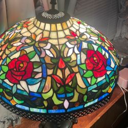 Tiffany Style Lamp 