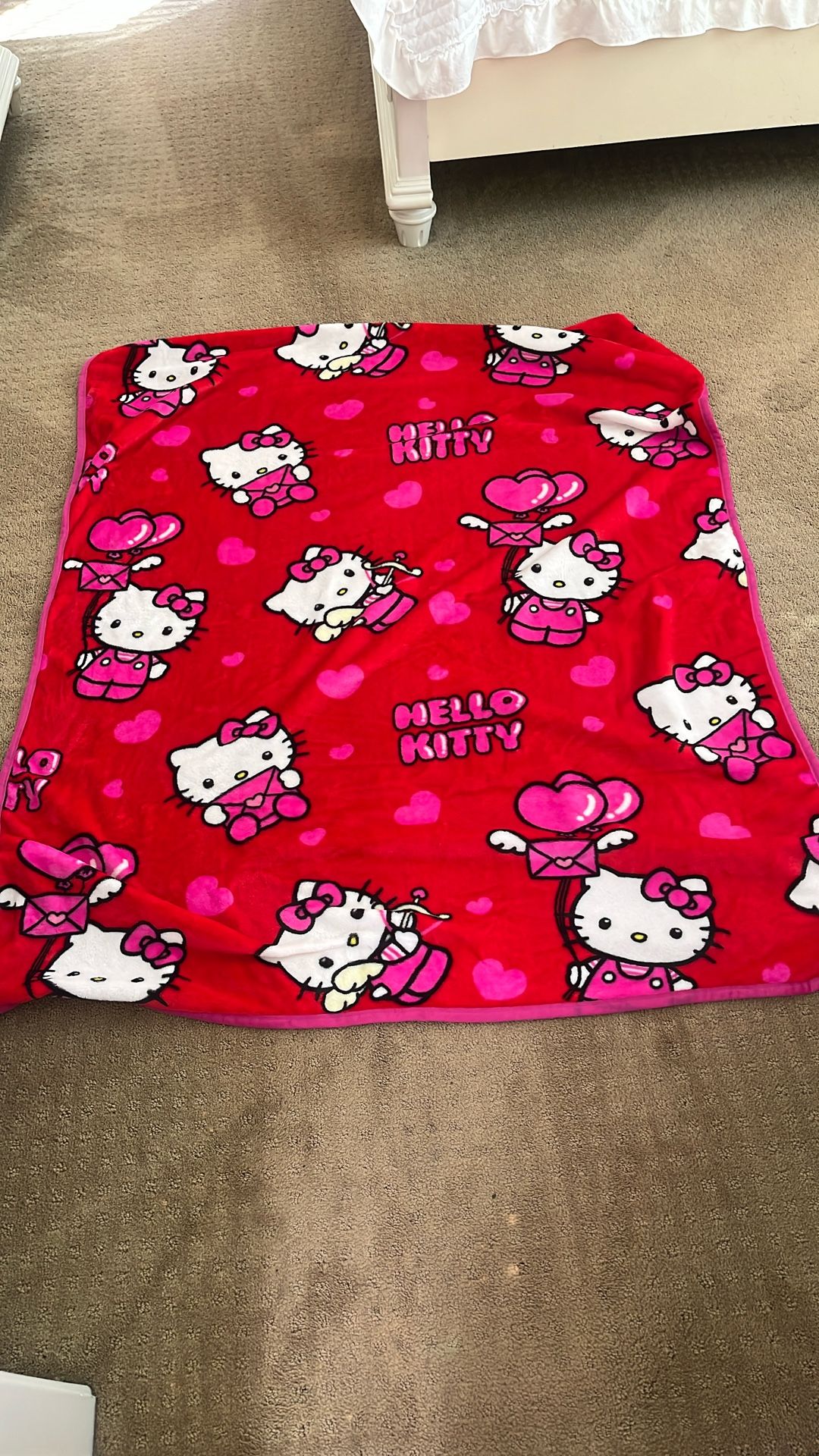 Hello Kitty Trow Blanket New
