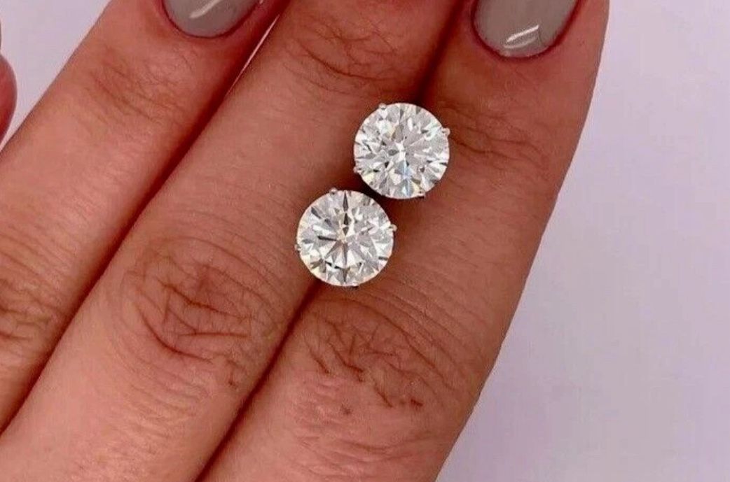 6.5mm Grade D VVs1 Earring Studs 💎
