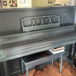 Baby Grand Upright Piano 