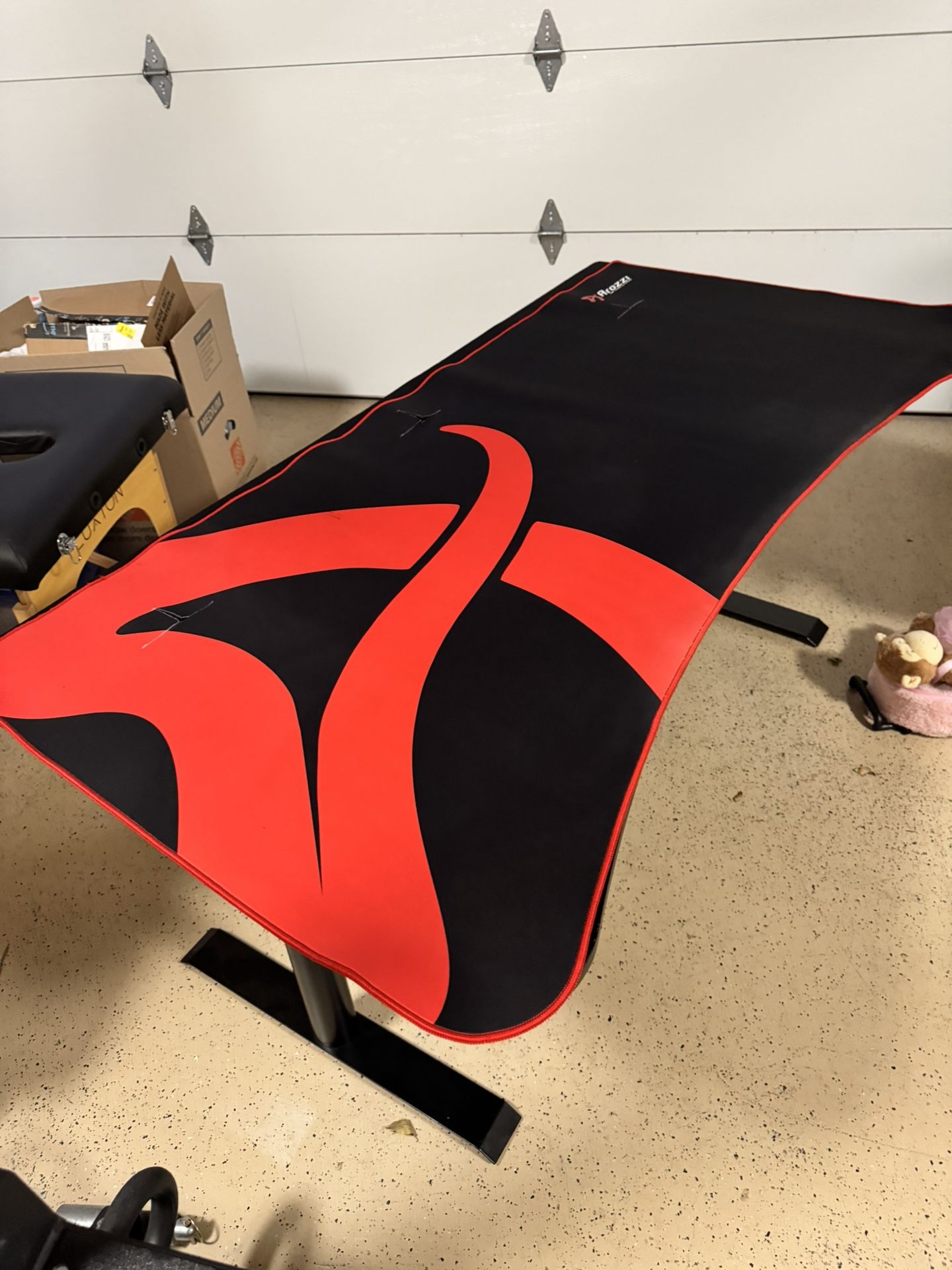 Arrozi Desk