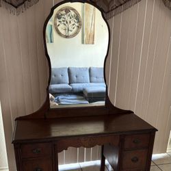 Antique Vanity With Mirror 