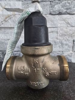 Zurn 1" Brass Water Pressure Reducing Valve NR3XL