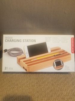 NEW SOLID WOOD TABLET/PHONE CHARGER