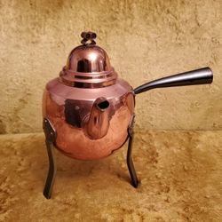 Copper Metal Teakettle Iron Feet Handle Large Size. 