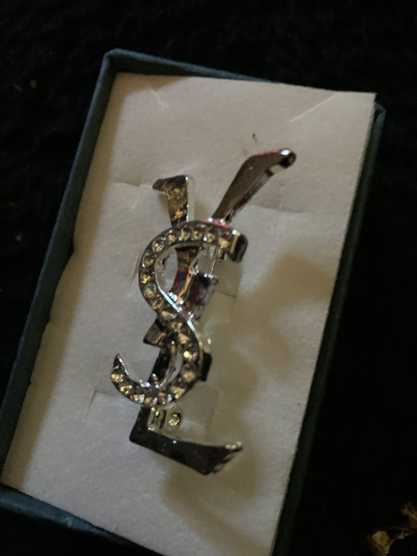 YVes Saint Laurent beautiful opyum crystal Brooch