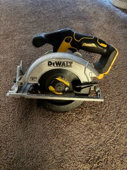 DeWalt skillsaw 20v