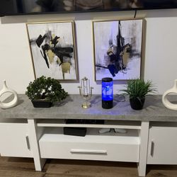 Modern TV Stand / Console Table with Decor – Like New