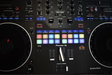 Pioneer DJ DDJ-REV5 Scratch-Style 2 Channel DJ Controller +Soft Case