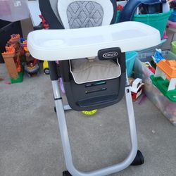 Graco High Chair Abd Booster 2 Fir One Like New