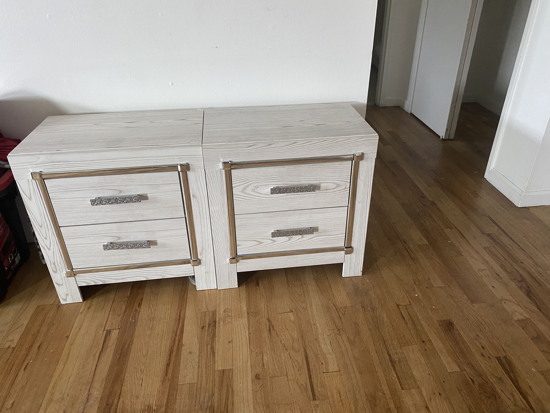 Head Board Included