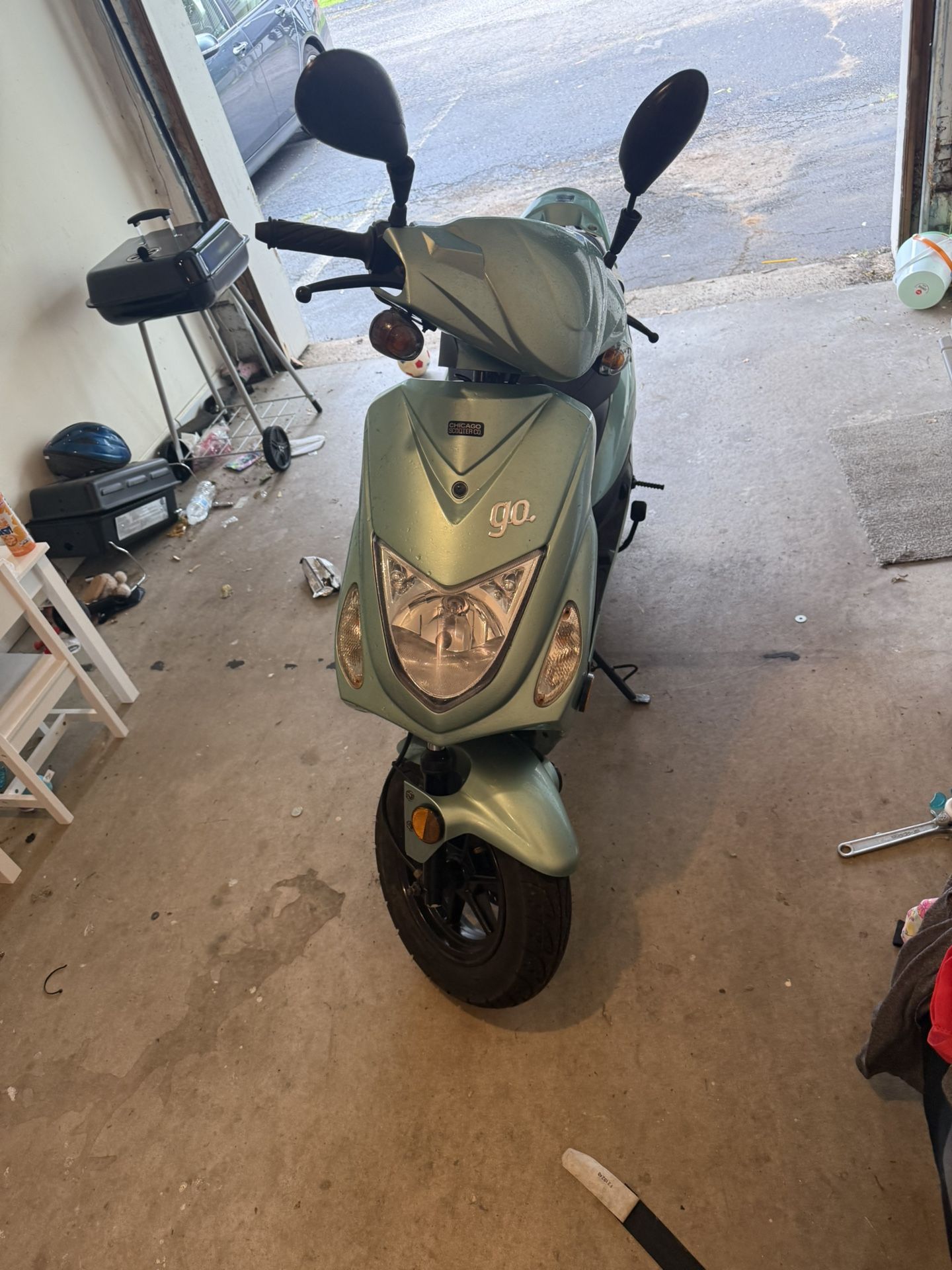 50cc Chicago Scooter Co . Go
