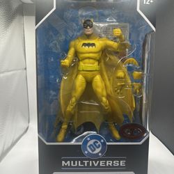 McFarlane DC Multiverse Batman (Yellow Suit) Platinum