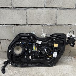 2011-2016 Hyundai Elantra  Front Passenger Door Window Regulator 