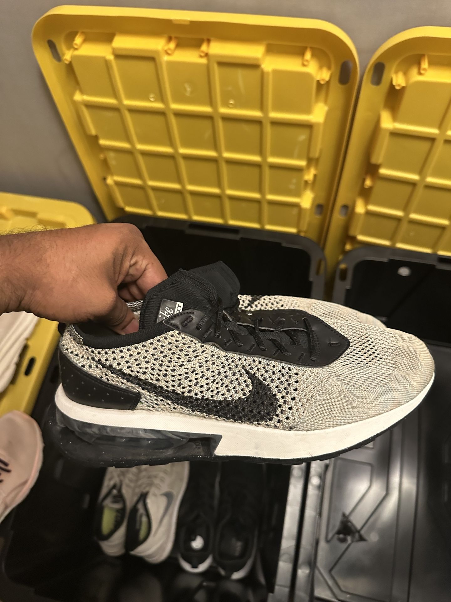Nike Shoe 9.5