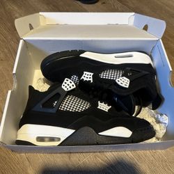 Jordan 4 White Thunder 