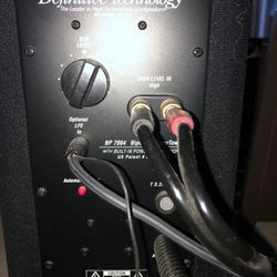 Definitive Technology two tower/floor speakers. BP7004