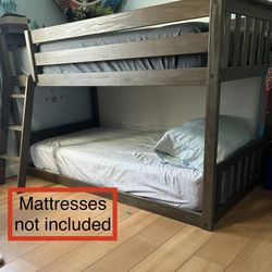 Max & Lily Twin Kids Low Bunk Bed Solid Wood (West Kendall, Tamiami airport)