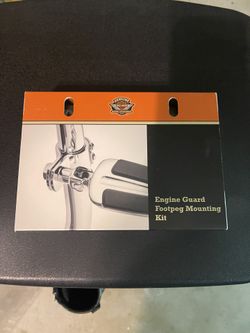 Harley Davidson Engine guard Footpeg mounting Kit $30