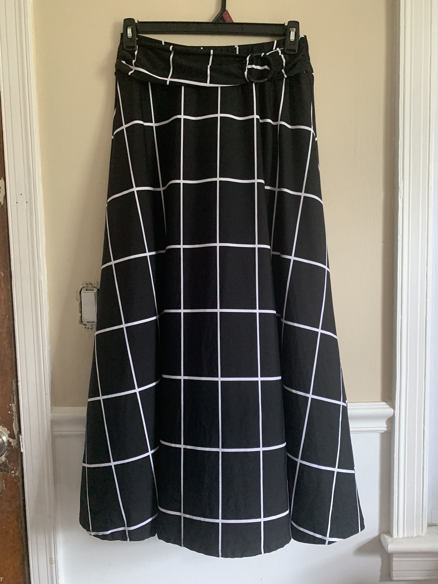 Robert Louis Black and White A-Line Maxi Skirt Size M