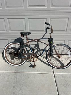 Vintage Schwinn Beach Cruiser