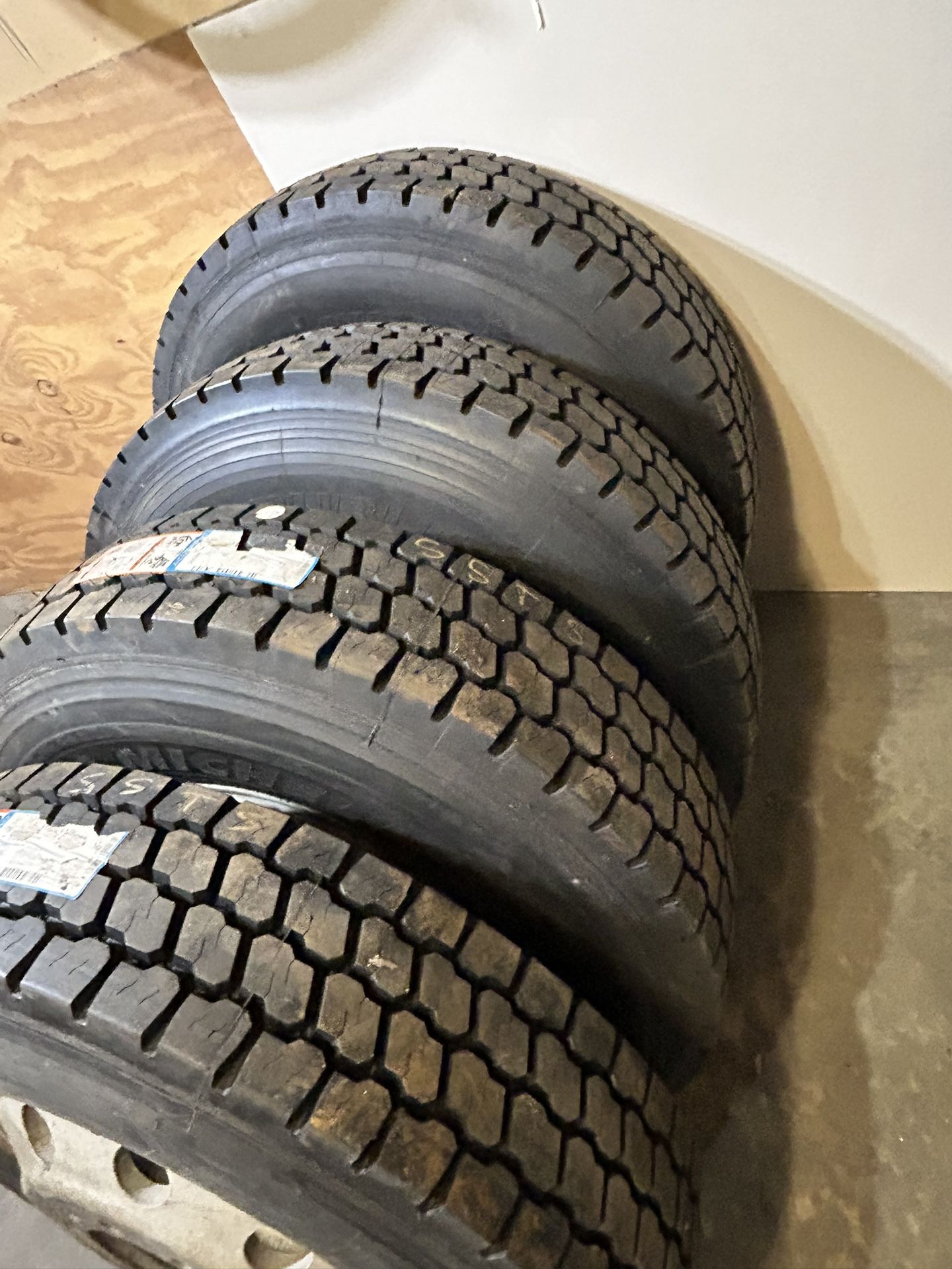 11R-22.5 Set Of tires With Wheels