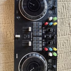 Pioneer DDJ-REV1 DJ Controller