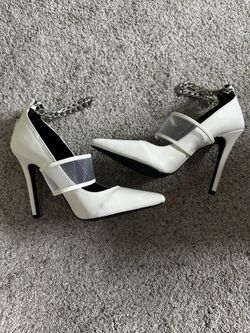 White Pointy Heel Size 7