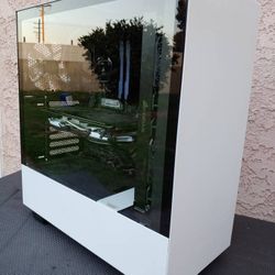 MSi Gaming PC, Windows 11, 1TB SSD, Ryzen 7, 16 GB Ram, AMD Radeon GPU - $390