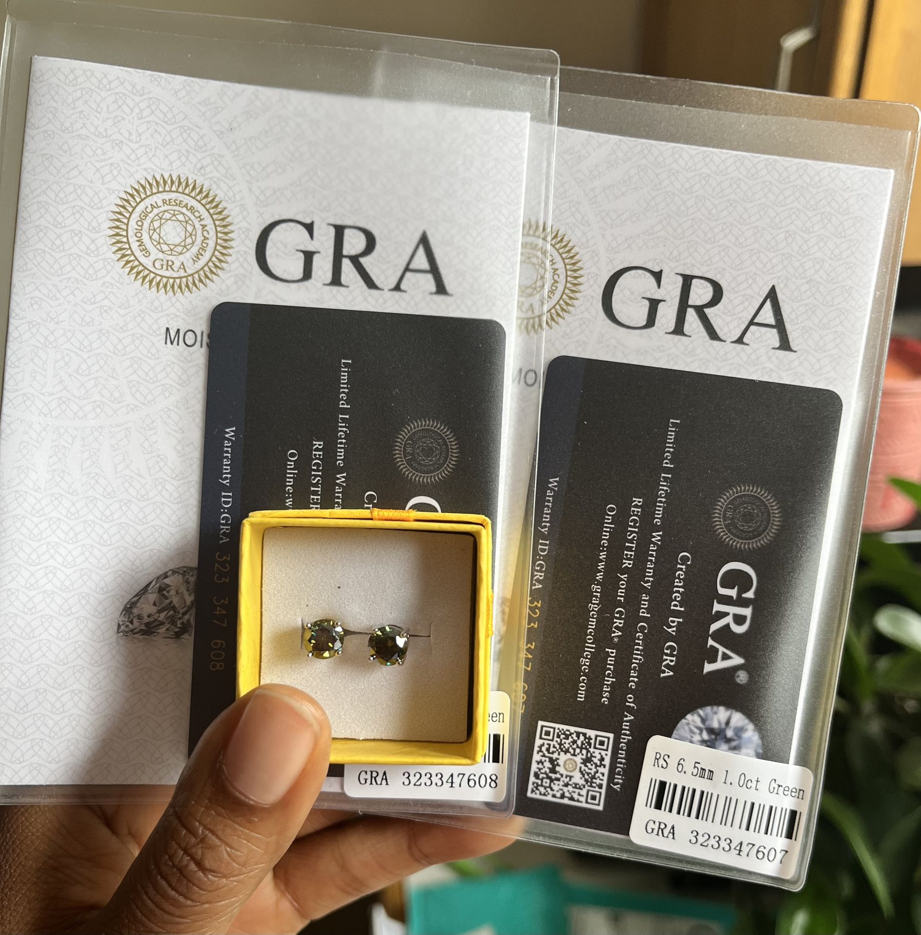 Green GRA 1CT Certified Screw Back Earrings