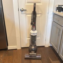 Dyson Slim Ball VACUUM 