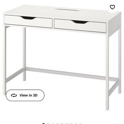 Desk in perfect condition